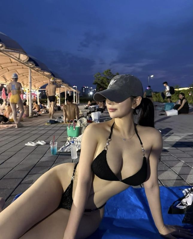 Ảnh gái xinh bikini