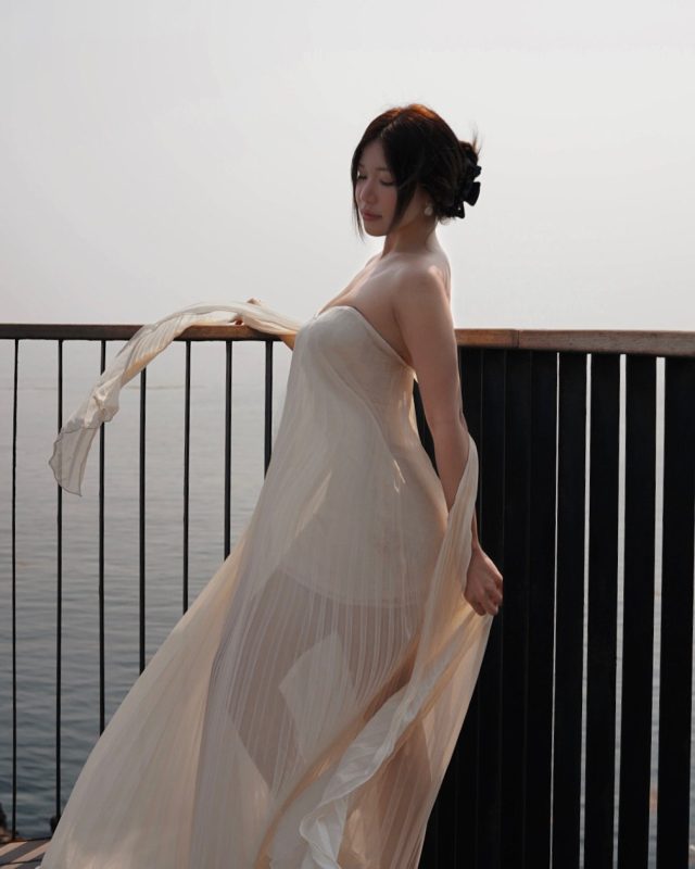 Ảnh gái xinh sexy vú to