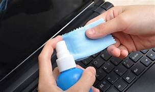 Chuẩn bị trước khi vệ sinh laptop